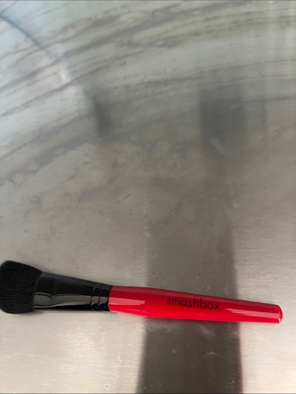 Smashbox Red Handle Face Brush with Black Ferrule, contour plus